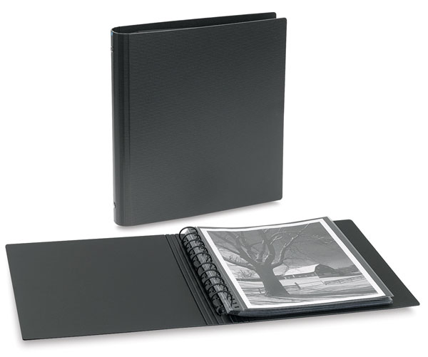 Itoya ProFolio Expo 11x17 Black Art Portfolio Binder with Plastic Sleeves  and 24 Pages - Portfolio Folder for Artwork with Clear Sheet Protectors -  Presentation Book for Art Display and Storage