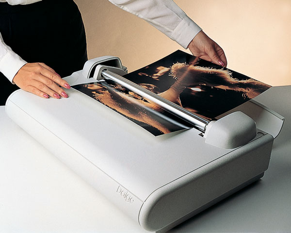 Daige Rollataq Adhesive System