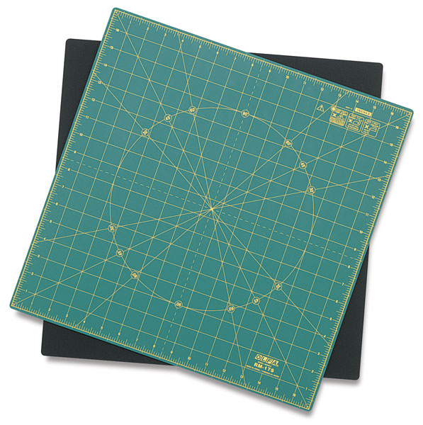 Square Rotating Mat,  17" × 17" 